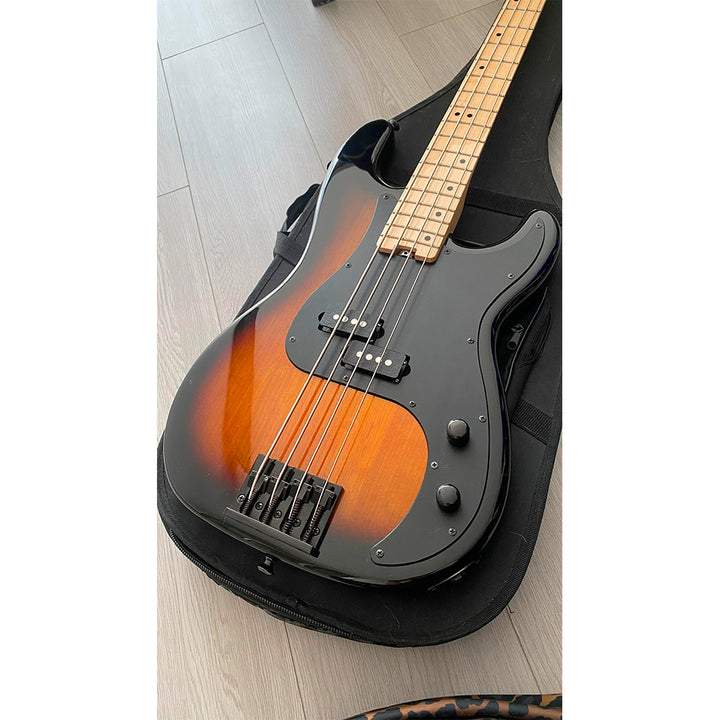 BAJO SCHECTER P4 CAFÉ (USADO)
