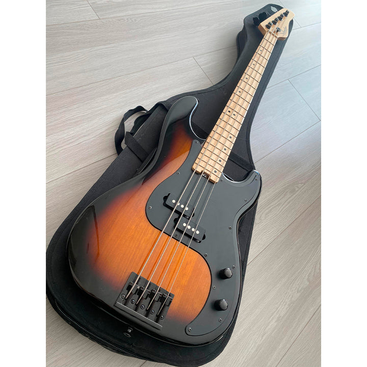 BAJO SCHECTER P4 CAFÉ (USADO)