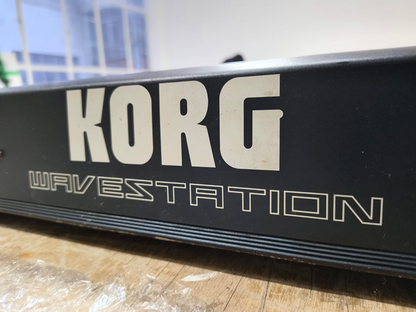 TECLADO KORG WS1 WAV ESTATION (USADO)