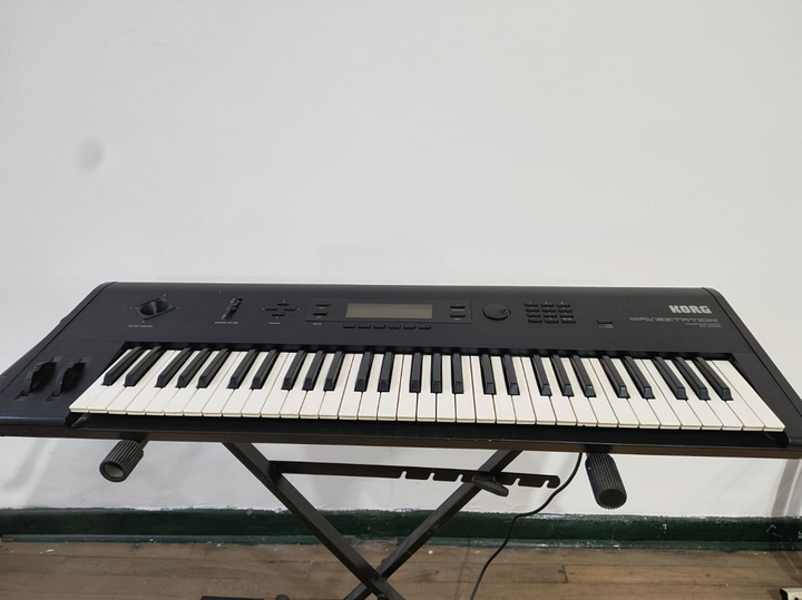 TECLADO KORG WS1 WAV ESTATION (USADO)